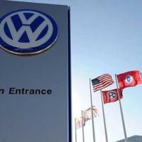 Volkswagen deja de vender autos diésel en EUA y caen un 20% sus acciones en un solo día