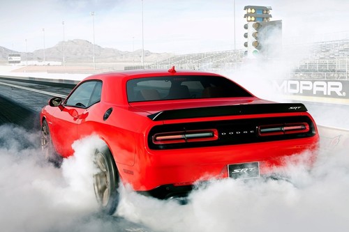 Ninguna ley en México pone límite de potencia en autos de calle, pero es casi imposible que 5,000 hp sean legales