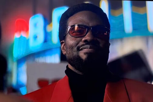 'Wonder Man' es una aventurilla Marvel que va por su cuenta, pero desperdicia la irrepetible oportunidad de hacer un 'The Studio' superheroico