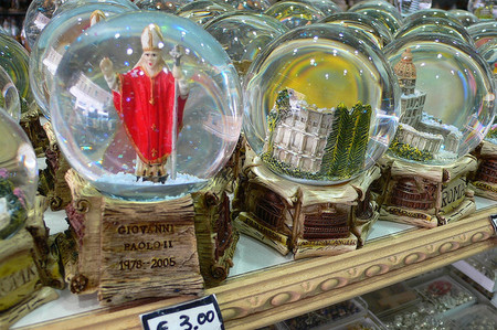 El Vaticano no acepta tarjetas de crédito 