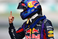 Sebastian Vettel "pasa" del equipo y se lleva el Gran Premio de Malasia