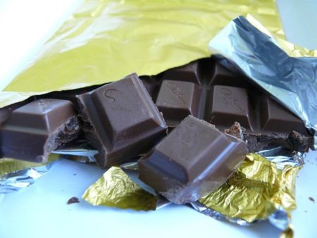 El chocolate amargo engorda menos que el que lleva leche. Desmintiendo un mito