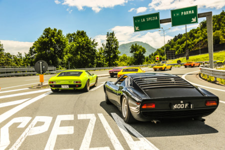Diecisiete imágenes dignas de enmarcar del 50 Aniversario del Lamborghini Miura