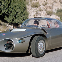 Hace 70 años las marcas fantasearon con coches nucleares. No acertaron ni de lejos, pero la fiebre atómica fue maravillosa 