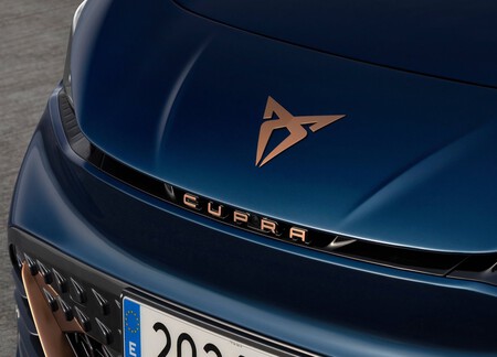 CUPRA prepara un sedán deportivo para 2024: un oasis en medio de tantos SUV