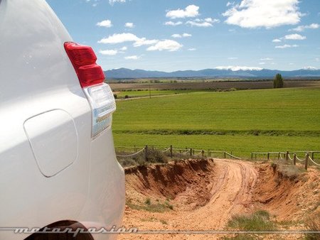 toyota Land Cruiser 2010-12