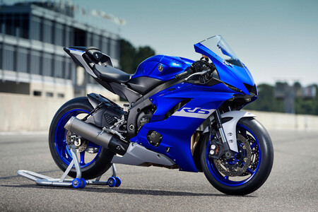 Yamaha R6 Race 2021 1