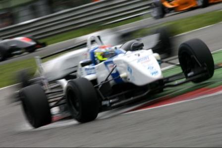 Sergio Pérez eclipsa a todos en Monza