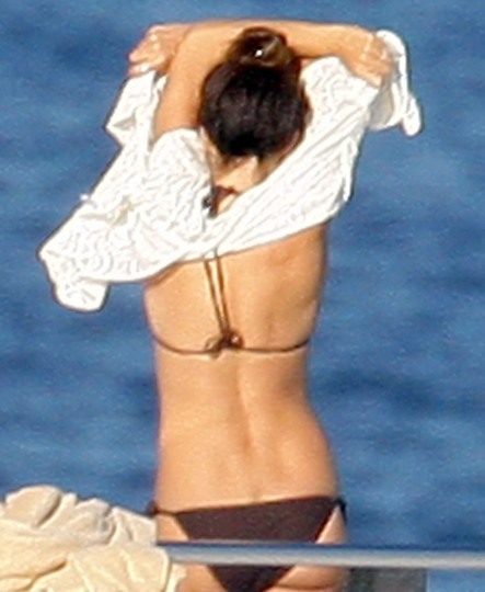 Adivina quien... (especial bikini)