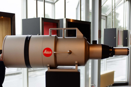 Así es el objetivo más caro jamás construido: Leica APO-TELYT-R 1.600mm f/5.6