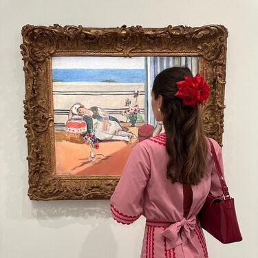 Sfera vende el bolso shopper de piel no piel color fresa que levantará cualquier look diario de otoño 