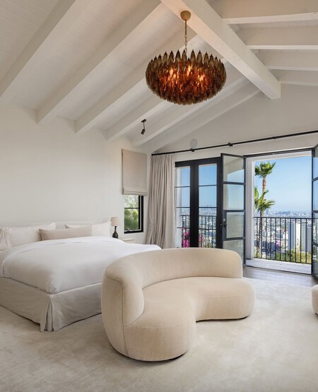 Hollywood Star Brad Pitt Has Paid 12 Million For A Renovated Spanish Style House In Los Angeles 3