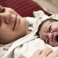 Un ginecólogo recomienda no parir en casa tras atender una emergencia en el hospital 