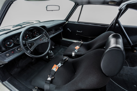 Porsche 911 Carrera RSH 2.7 interior