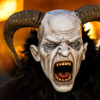 Krampus, el siniestro personaje de la Navidad que aterroriza a los niños en algunos países. Es el anti Papá Noel