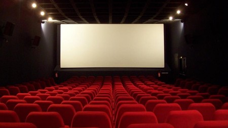 Se baja el IVA del cine... Si es bueno para el cine debería aplicarse al  resto de sectores