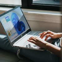 Microsoft está obsesionada con que solo puedas usar Windows 11 con una cuenta online. La razón es evidente: servicios 