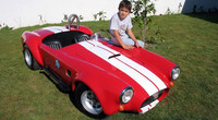 El Shelby Cobra de juguete fabricado por papá 