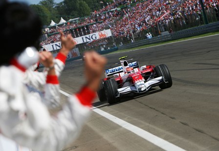 ¡Qué gran carrera de Timo Glock!