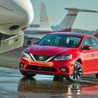 Nuevo Nissan Sentra... sí, el Máxima le ha hecho mucho bien a Nissan