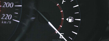 Se me encendió la luz de reserva en carretera: ¿cuántos kilómetros o cuánto tiempo puedo recorrer así?