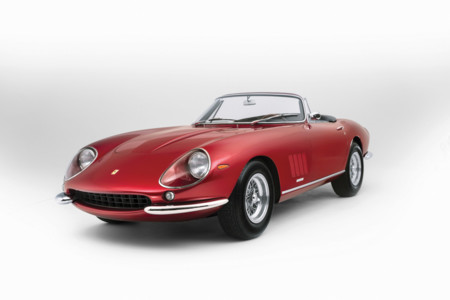 Análisis del DJI Phantom 4, trucos para iOS y el Ferrari 275 GTS/4 NART Spider español. Constelación VX (CCLXXVIII)