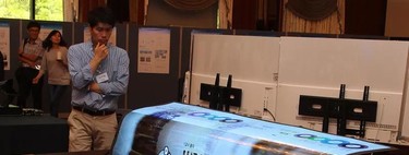 LG muestra su panel OLED  enrollable, ¿será el sustituto de nuestras pantallas de proyección? 