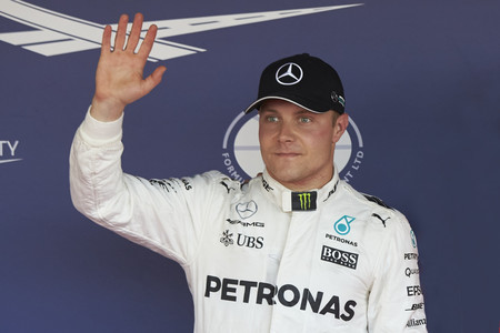 Valtteri Bottas estrena su palmarés de victorias en la Fórmula 1 tras un vibrante final con Vettel