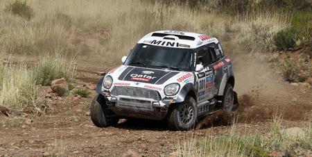 Dakar 2014: Carlos Sainz dice adiós en plena batalla Roma-Peterhansel