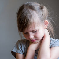 Dolor de garganta: estas son las enfermedades que pueden tenerlo como síntoma 