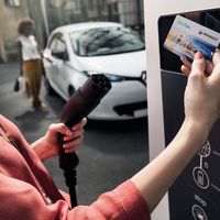 Renault abre la puerta al estándar CCS Combo en sus futuros modelos eléctricos