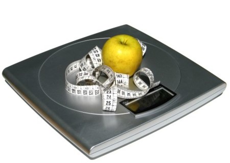 ¿Cuántos kilos perder de cara al verano?. Operación bikini