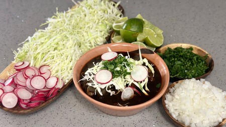Pozole negro: la receta típica de Morelos que tienes que probar el 15 de septiembre