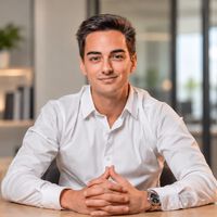 Javi Linares, asesor financiero: “El coche que puedes pagar quizás no es el que te puedes permitir; debería representar entre el 10 % y el 15 % de tus ingresos netos” 
