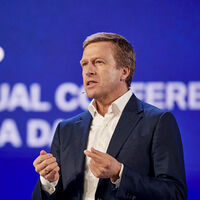 Haciendo amigos: BMW critica a Tesla y asegura que no es una marca premium. "Nos diferenciamos por nuestra calidad y fiabilidad"