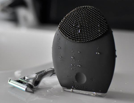 Luna for Men, un dispositivo de limpieza facial que facilita el afeitado. Lo hemos probado