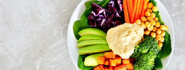 Hummus con verduras: una buena forma de sumar buenos nutrientes a la dieta