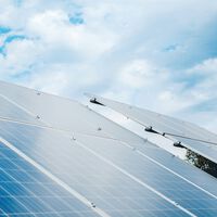 España está llena de paneles solares. Ahora llega el problema: qué hacemos con ellos cuando envejezcan 