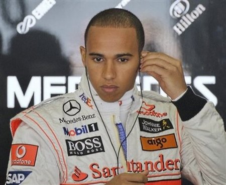 McLaren y Lewis Hamilton siguen sumando puntos negativos ante la FIA