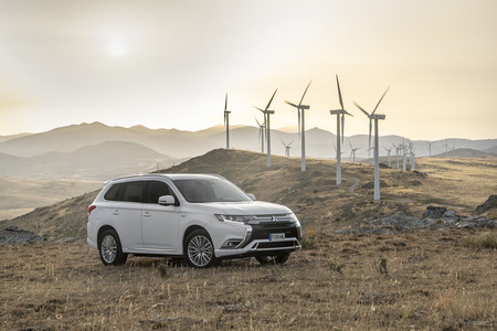 Mitsubishi Outlander Phev 2019