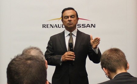 Carlos Goshn, en Frankfurt: '1,5 millones de vehículos eléctricos Renault-Nissan en 2020'