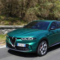 Alfa Romeo prometió que en 2027 todos sus coches serían eléctricos. Ahora o rompe su promesa o no podrá sobrevivir