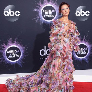 Los peores vestidos de los Premios AMA's 2019: los looks que menos nos han gustado de la alfombra roja musical 
