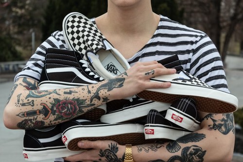 El outlet de Vans comienza a liquidar en sus rebajas varios modelos de zapatillas al 50% de descuento