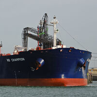 Enquanto a atenção de todos está voltada para o Irã, Reino Unido está interceptando e abordando "frota fantasma" russa em Gibraltar 