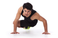 Tres ejercicios para trabajar cardio y fortalecer músculos al mismo tiempo 