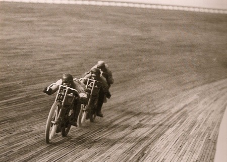 Los motódromos: historia de velocidad, fama y muerte (1)
