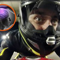 Los psicólogos coinciden: montar en moto reduce el estrés un 28% y equivale a hacer ejercicio 