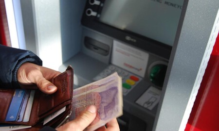 Vacaciones Extranjero Barato Cambiar Dinero Espana Sacar Cajero Destino