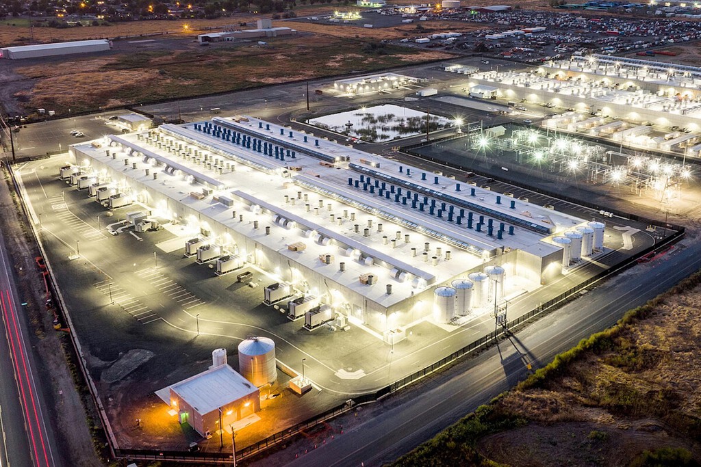 "Es de justicia". El Burgo de Ebro y Villanueva de Gállego se plantan por los centros de datos de Amazon y cómo tributan